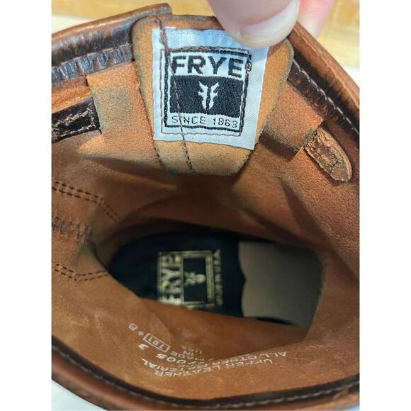 FRYE Smith Engineer Distressed Brown Leather Boots Women’s Sz 6 - Picture 11 of 13